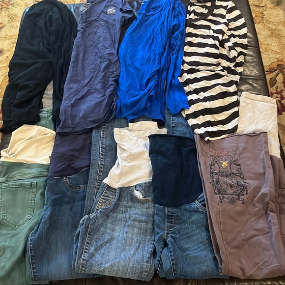 Maternity Clothes Lot (9pieces) - Picture 1 of 5